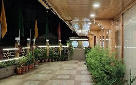 Hotel Zingkham Residency